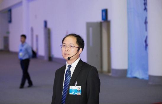 陈荣辉校友